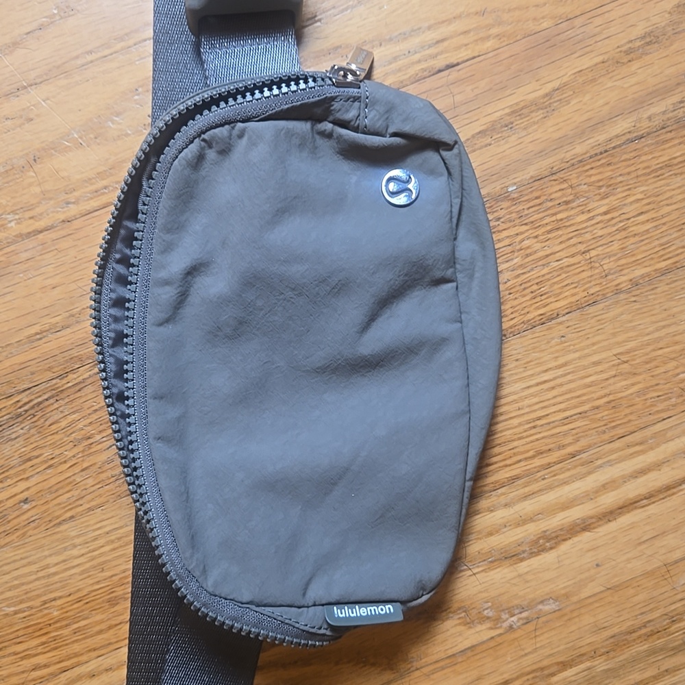 Lululemon medium sage green belt bag